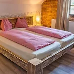 Gazdovsky Dvor B&B S Mini Wellness Besenova