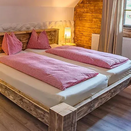 Gazdovsky Dvor S Mini Wellness Bešeňová