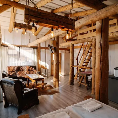 Gazdovsky Dvor S Mini Wellness Bešeňová