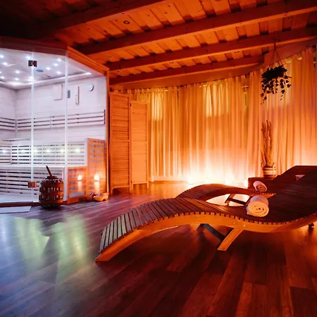 招待所 Gazdovsky Dvor S Mini Wellness Bešeňová